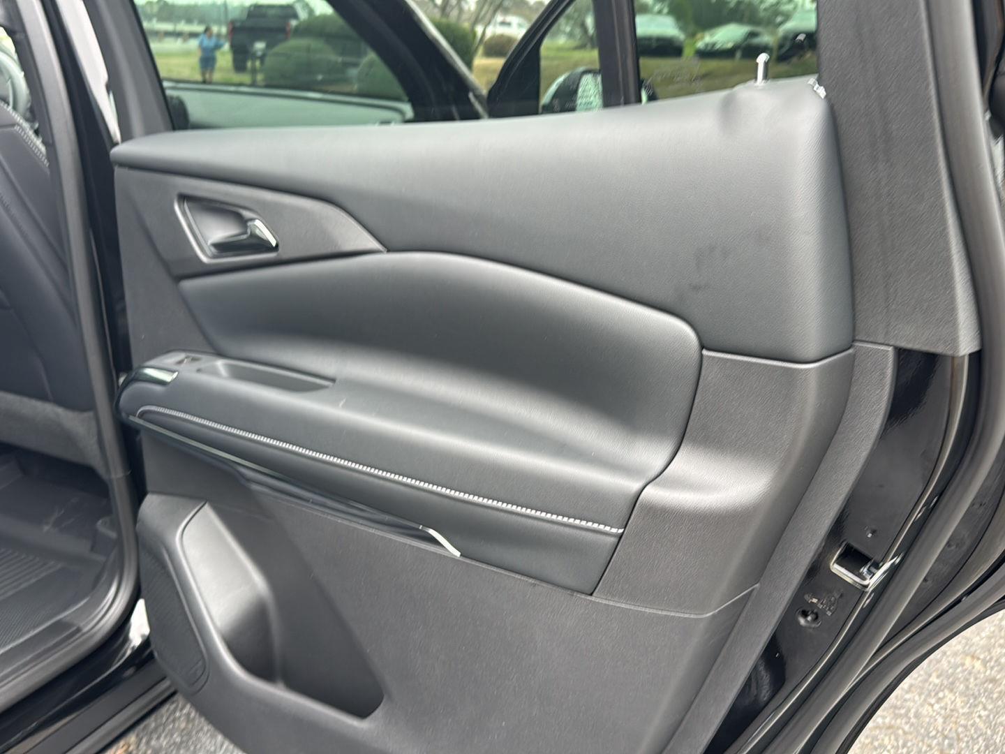 New 2026 Mosaic Black Metallic Chevrolet FWD LT image 13