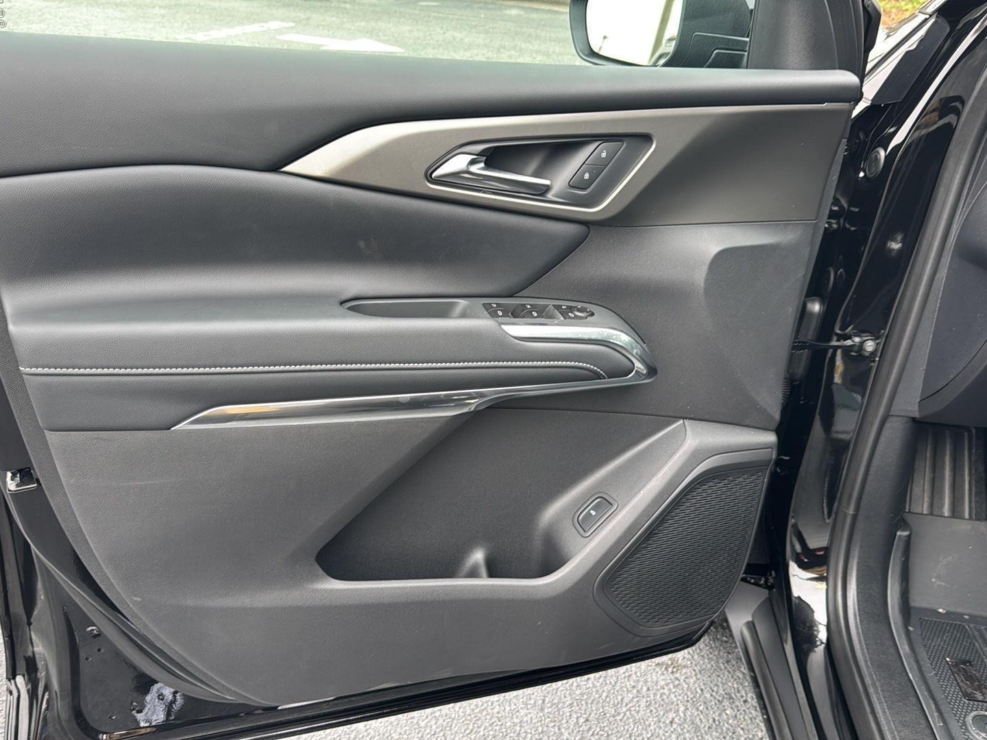 New 2026 Mosaic Black Metallic Chevrolet FWD LT image 14