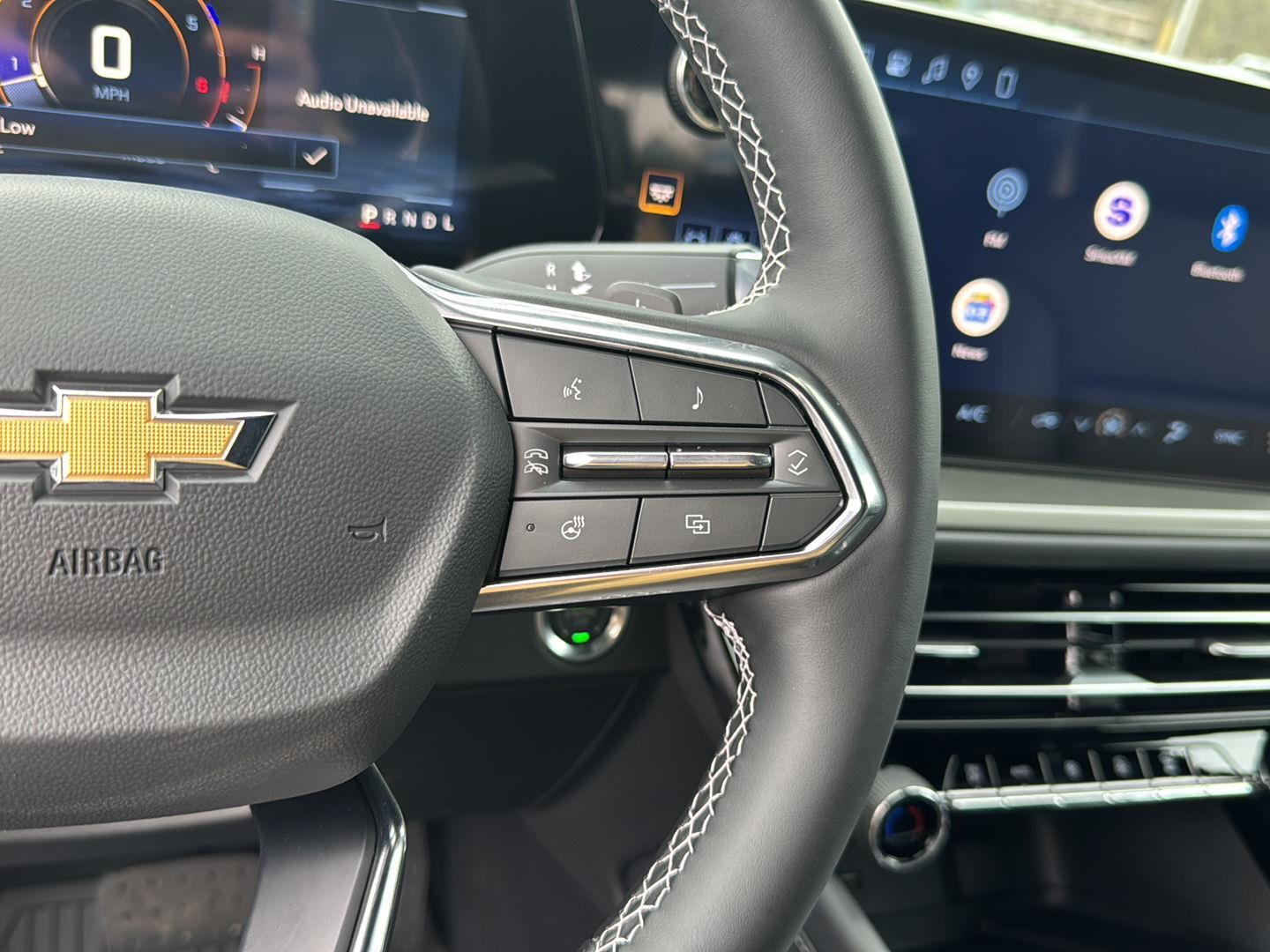 New 2026 Mosaic Black Metallic Chevrolet FWD LT image 19