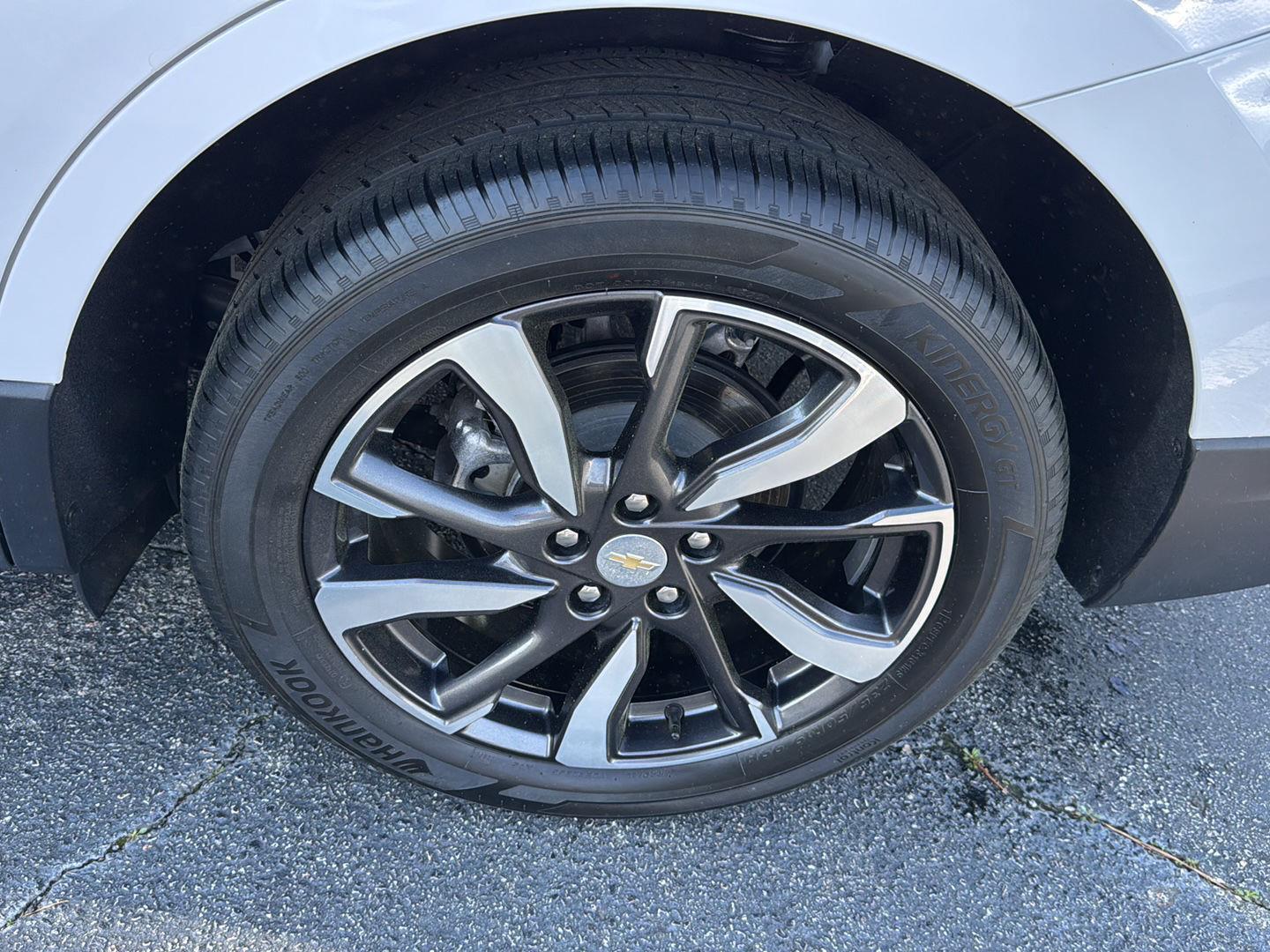 Used 2023 Summit White Chevrolet Premier image 32