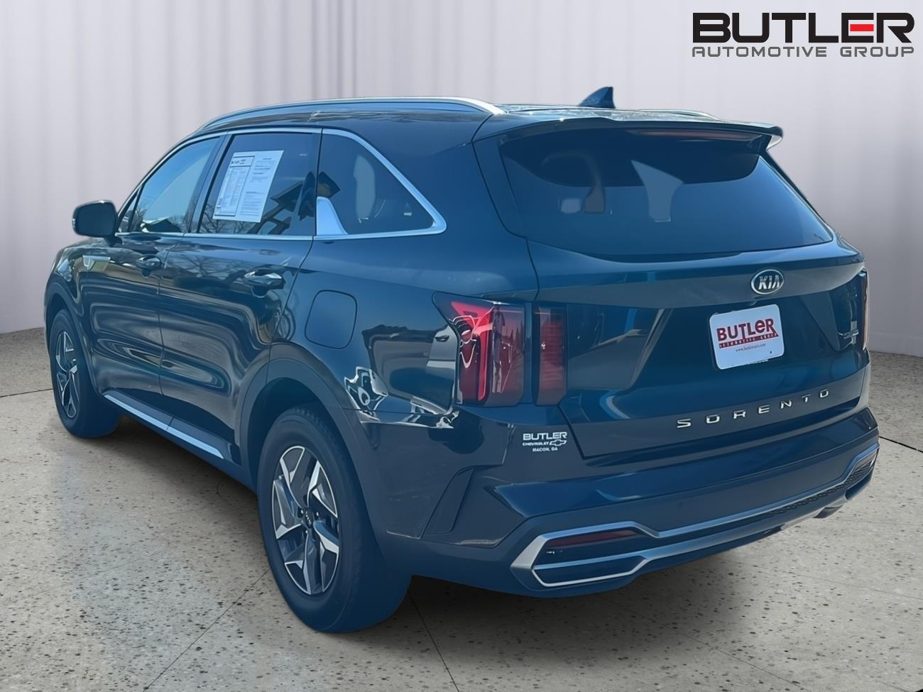 Used 2021 Gravity Blue Kia S image 4