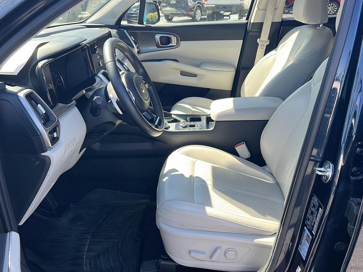 Used 2021 Gravity Blue Kia S image 10