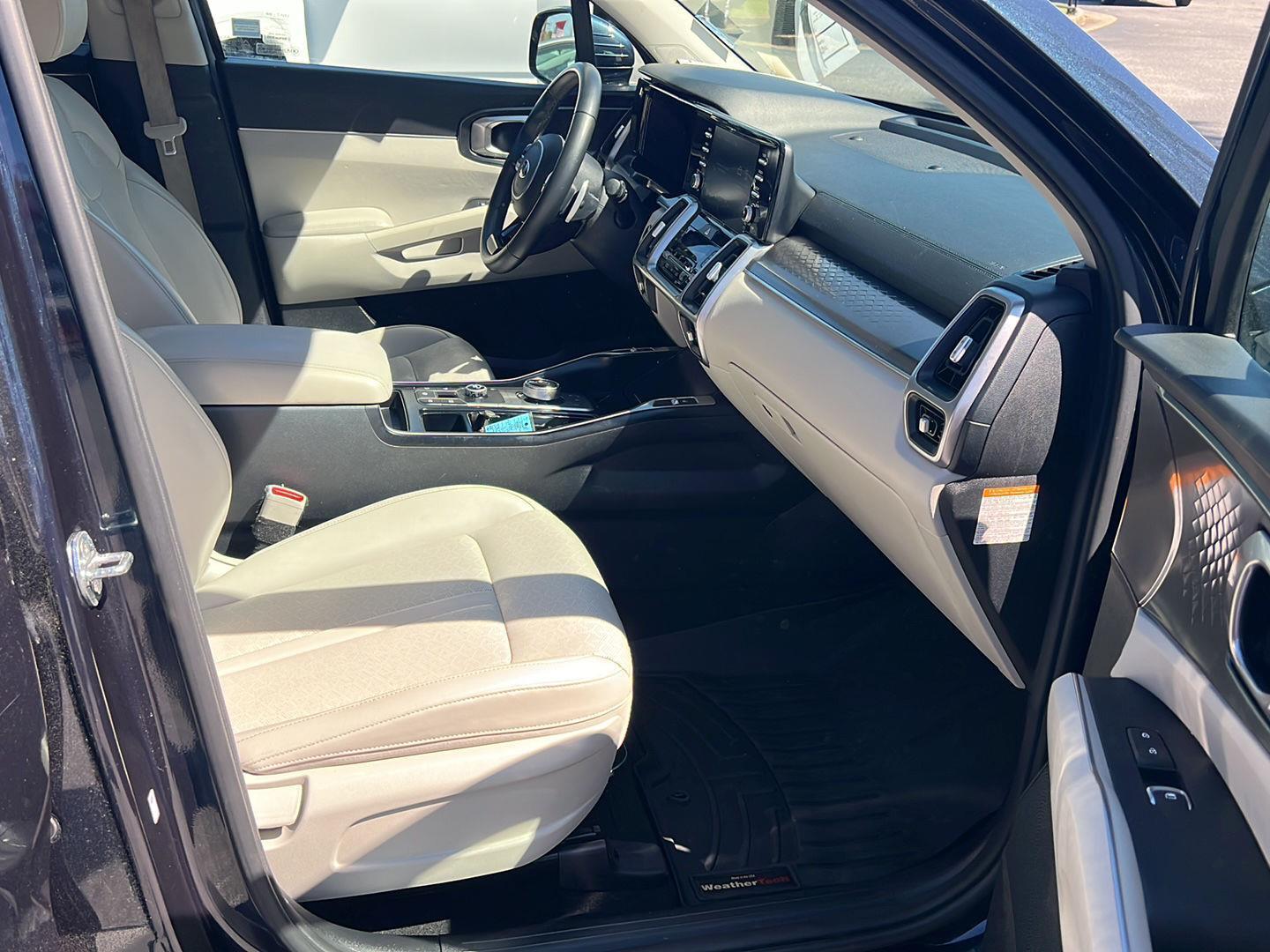 Used 2021 Gravity Blue Kia S image 14