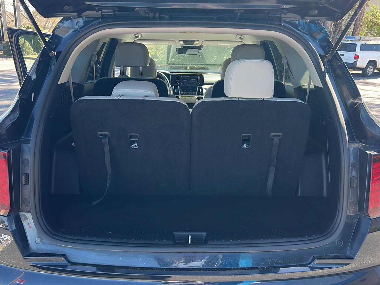 Used 2021 Gravity Blue Kia S image 35