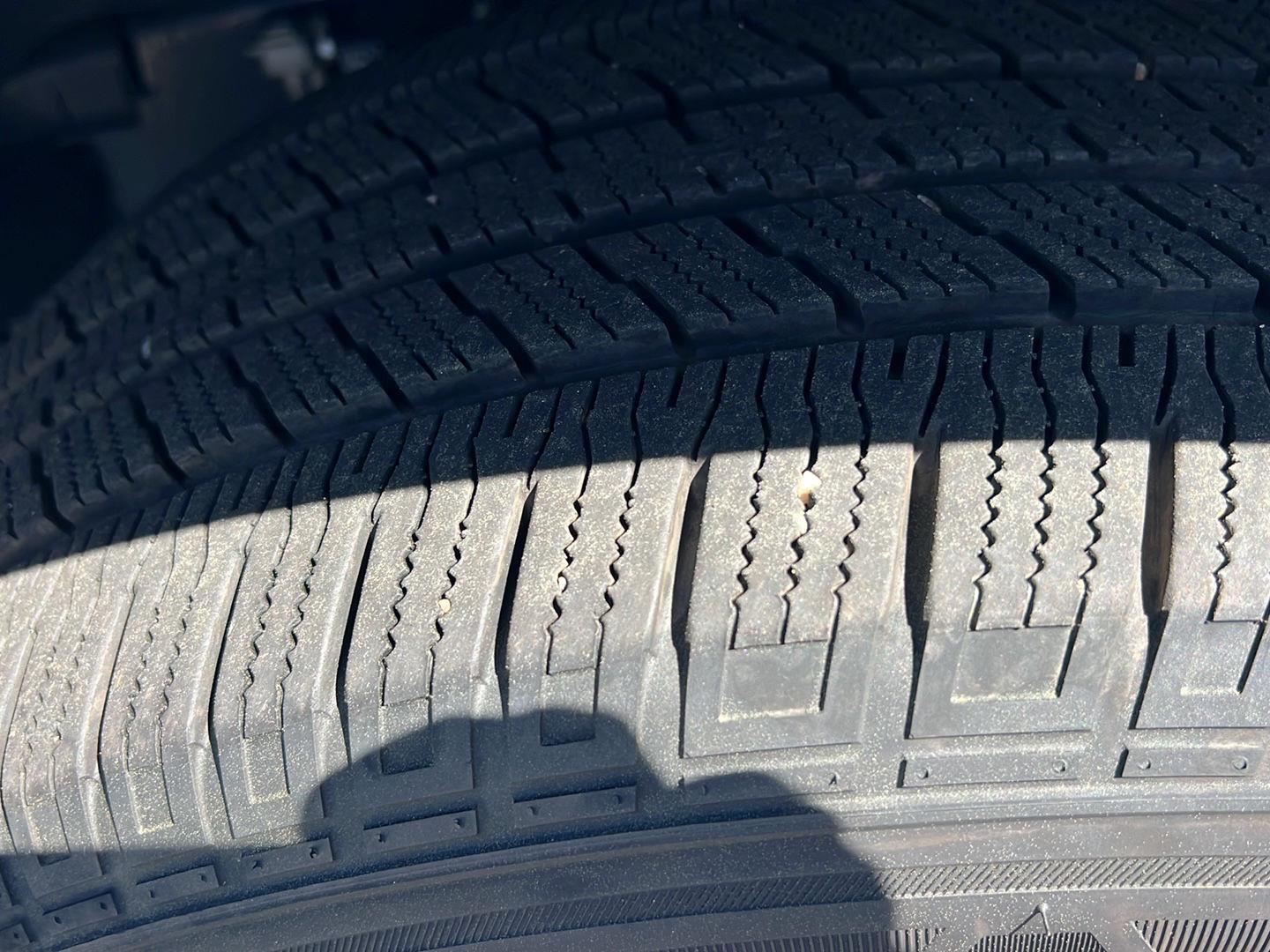 Used 2024 Oxford White Ford XLT image 41