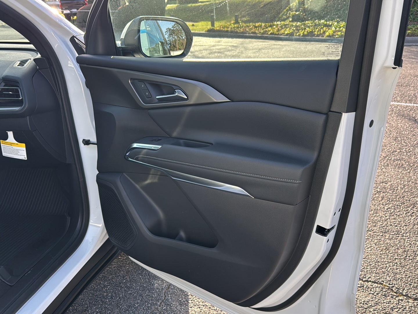 New 2026 Summit White Chevrolet FWD LT image 12