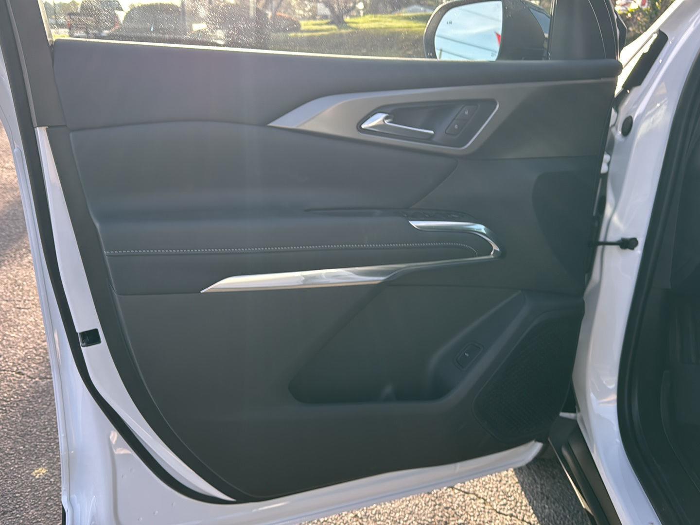 New 2026 Summit White Chevrolet FWD LT image 14