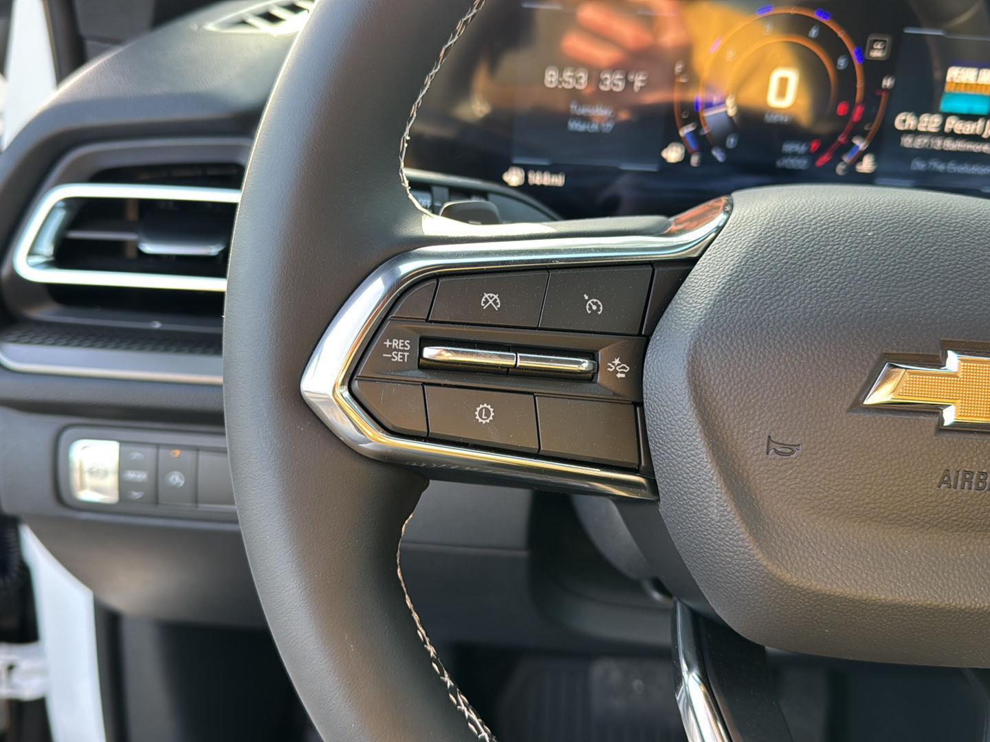 New 2026 Summit White Chevrolet FWD LT image 18