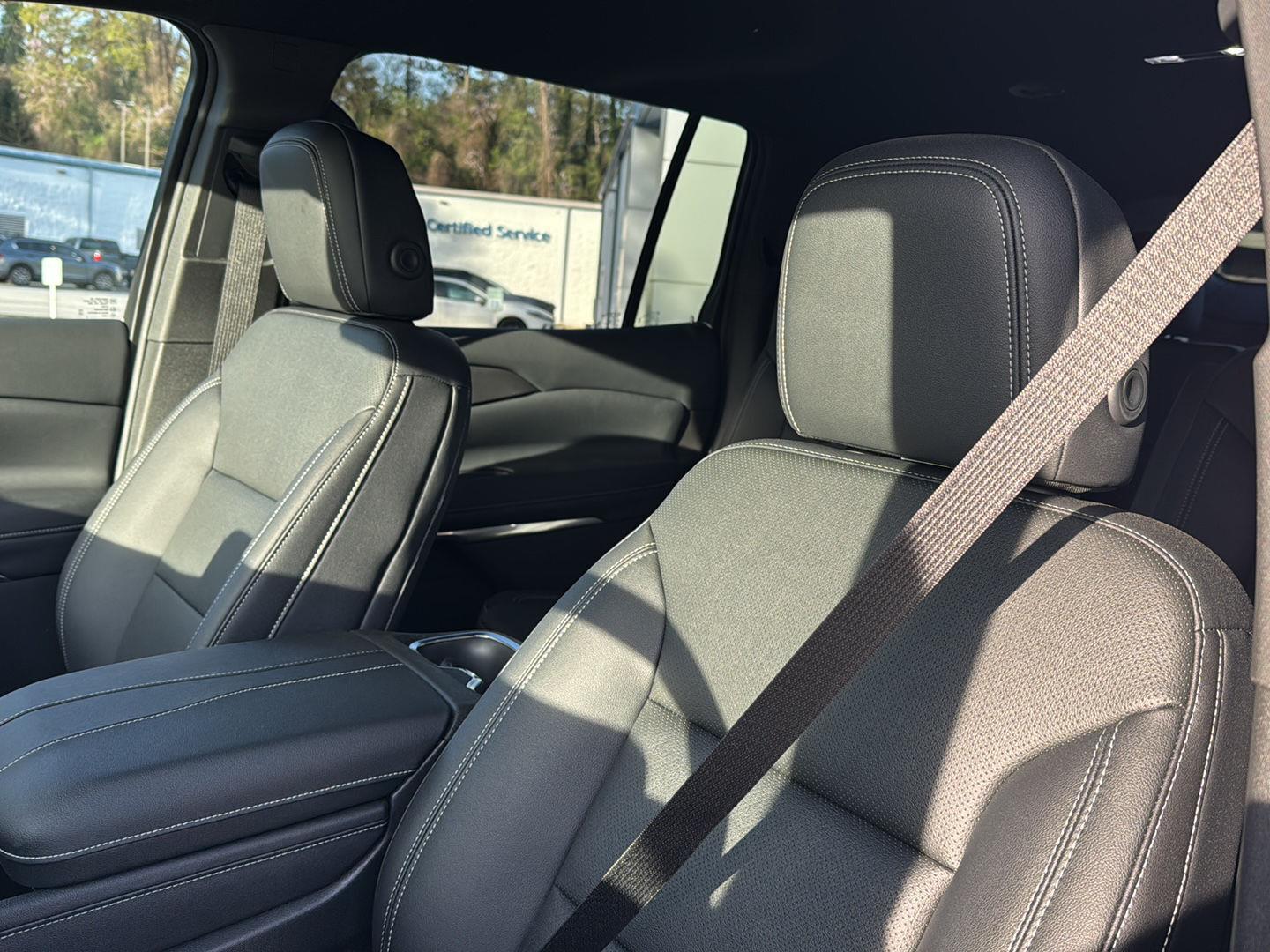 New 2026 Summit White Chevrolet FWD LT image 26