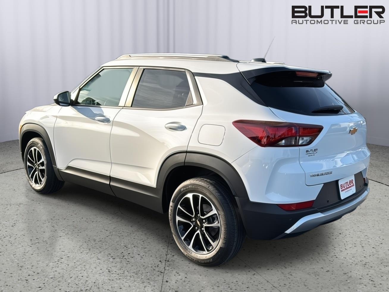 New 2026 Summit White Chevrolet LT image 3