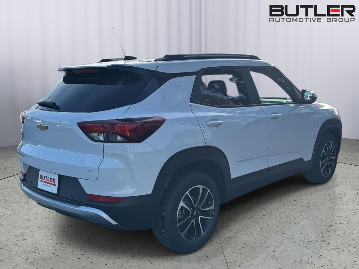 New 2026 Summit White Chevrolet LT image 5