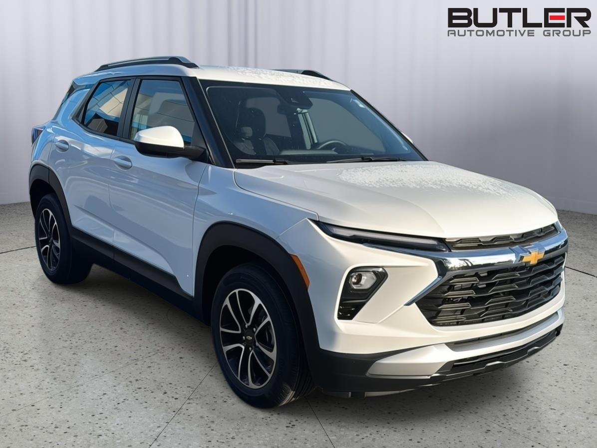 New 2026 Summit White Chevrolet LT image 6