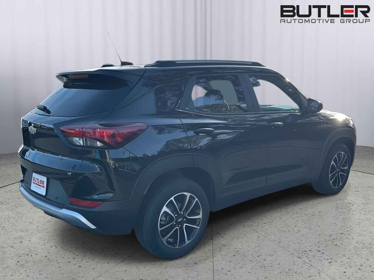 New 2026 Mosaic Black Metallic Chevrolet LT image 5