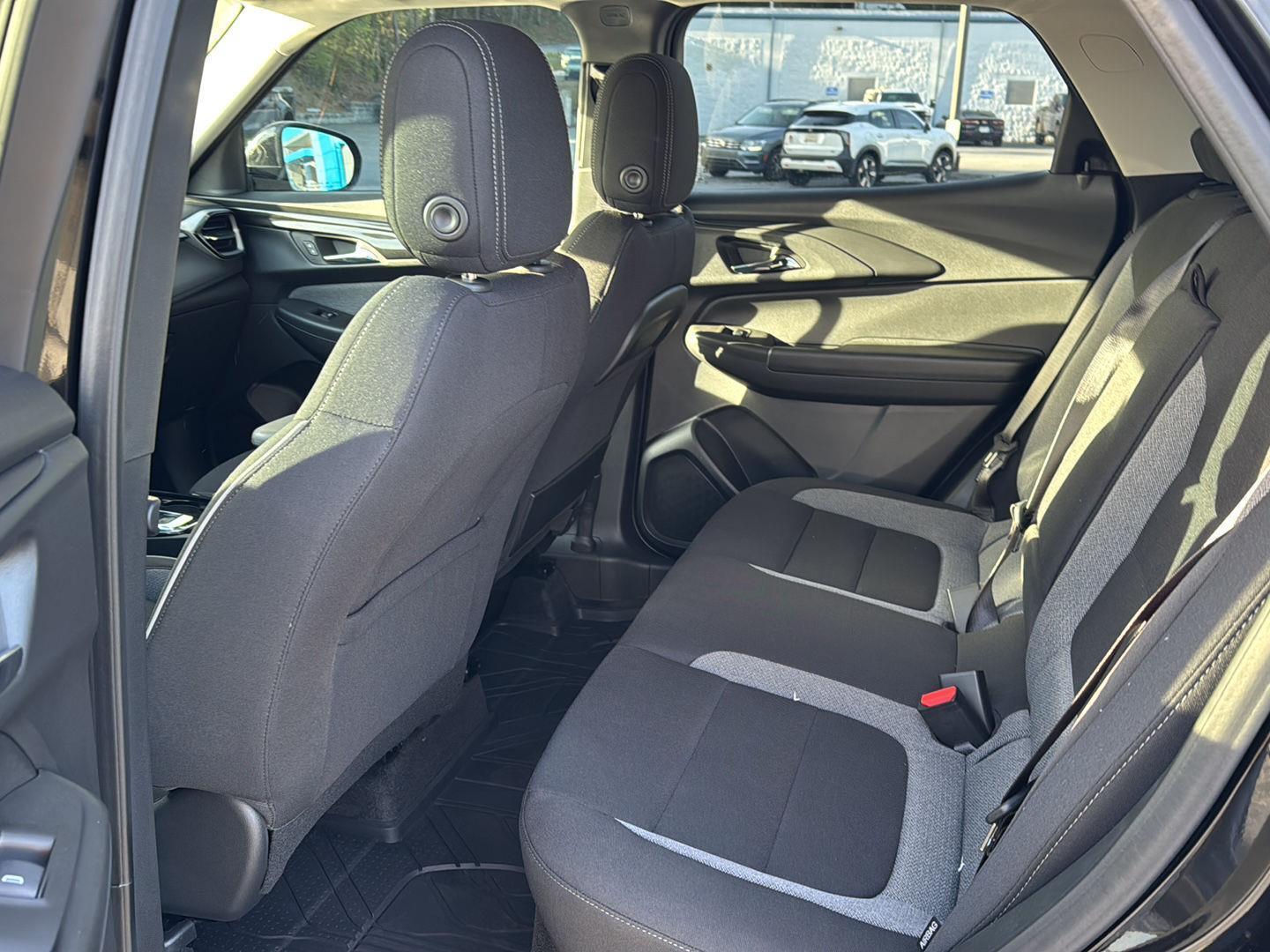 New 2026 Mosaic Black Metallic Chevrolet LT image 9