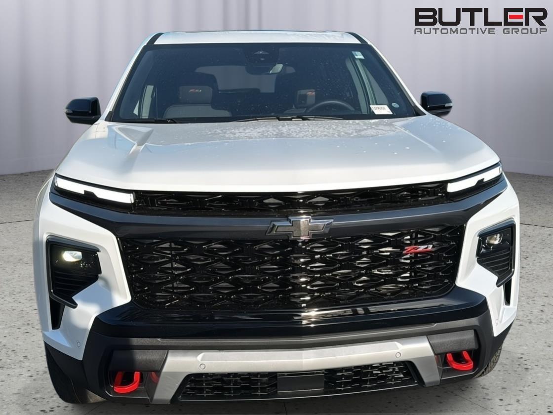 New 2026 Polar White Tricoat Chevrolet AWD Z71 image 7