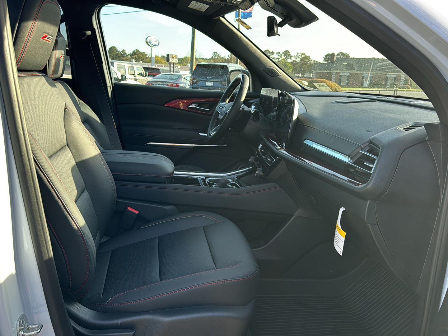 New 2026 Polar White Tricoat Chevrolet AWD Z71 image 10