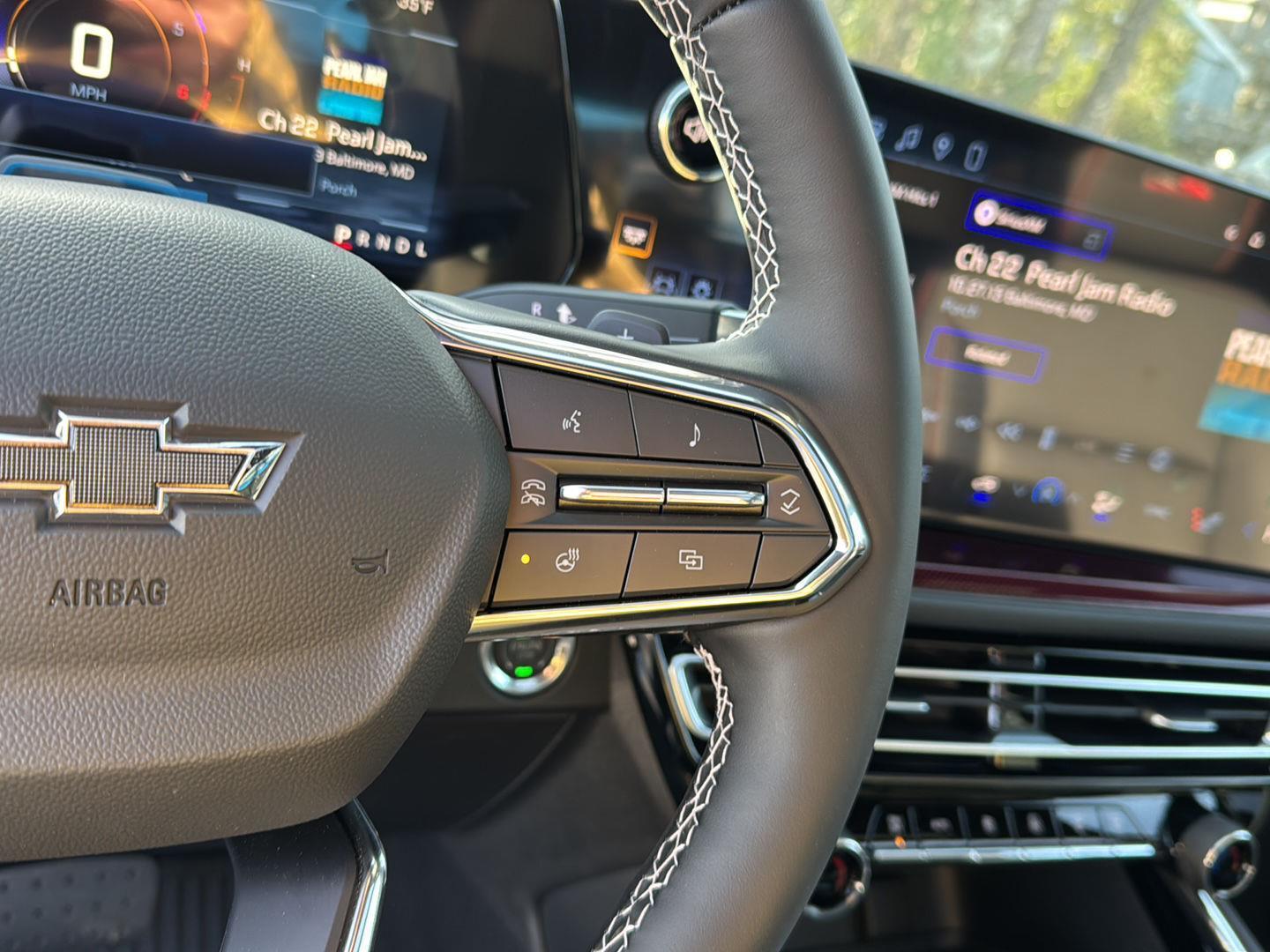 New 2026 Polar White Tricoat Chevrolet AWD Z71 image 18