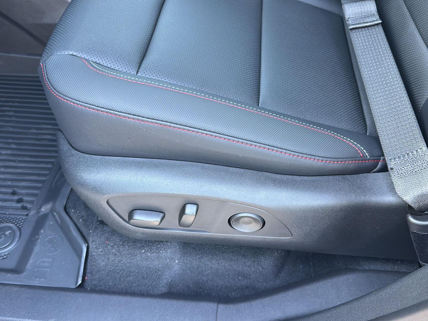 New 2026 Polar White Tricoat Chevrolet AWD Z71 image 26