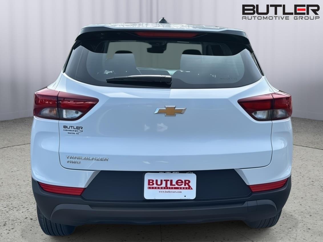 New 2026 Summit White Chevrolet LS image 5