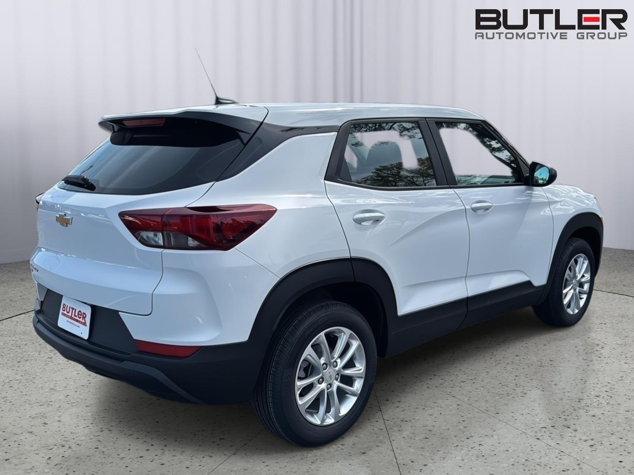 New 2026 Summit White Chevrolet LS image 6