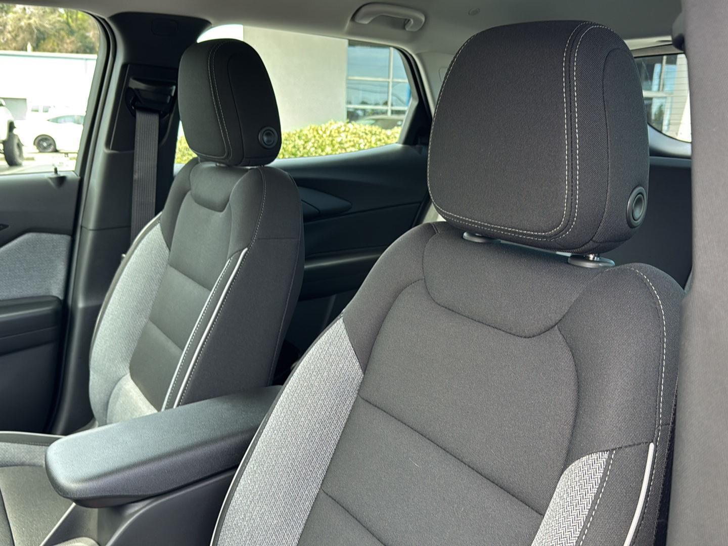 New 2026 Summit White Chevrolet LS image 26