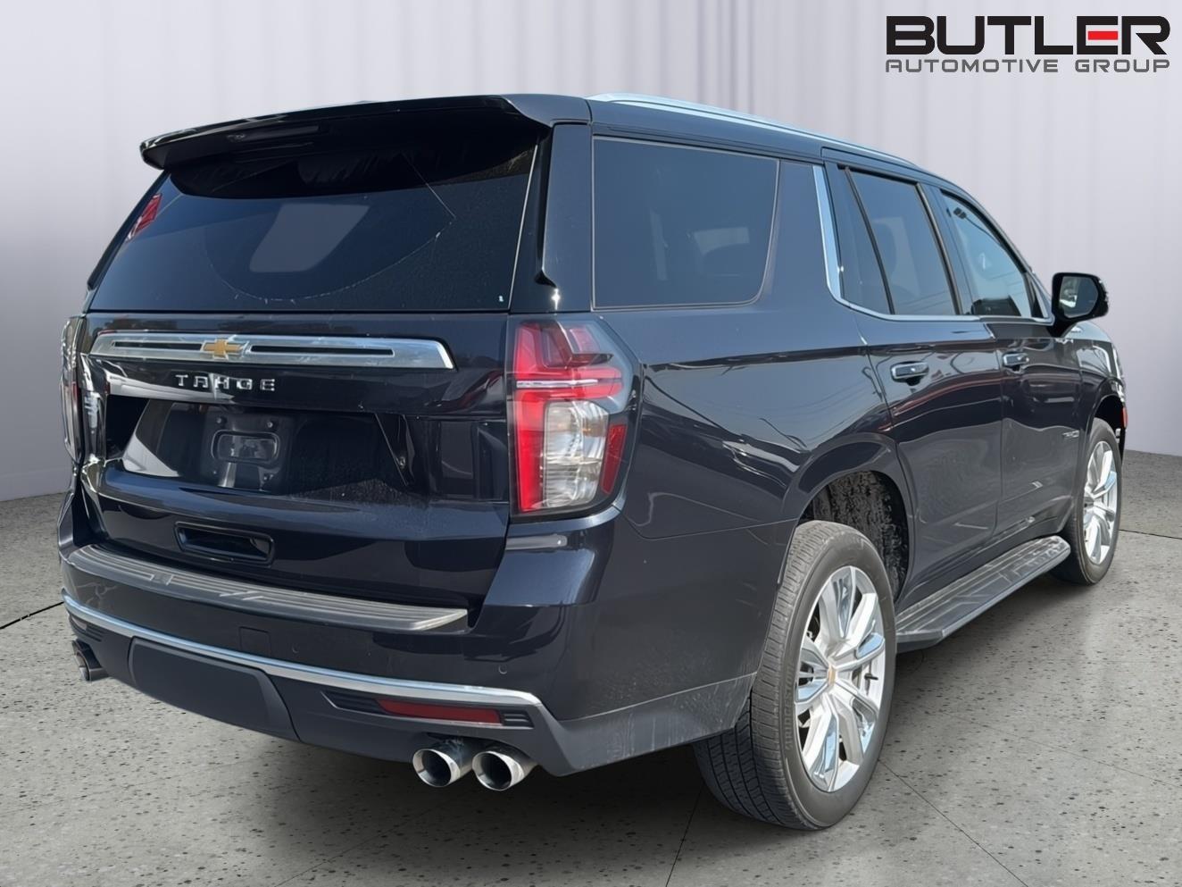 Used 2022 Dark Ash Metallic Chevrolet High Country image 6