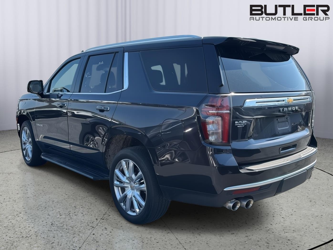 Used 2022 Dark Ash Metallic Chevrolet High Country image 8