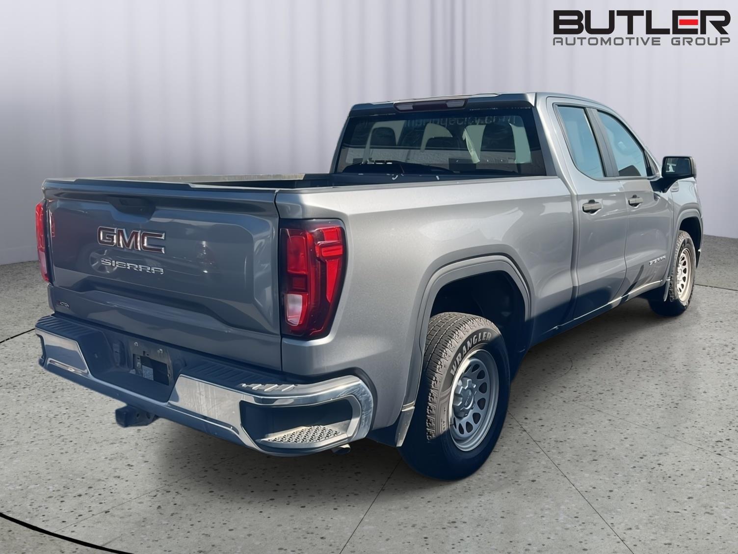Used 2021 Satin Steel Metallic GMC 2WD Double Cab 147 image 8