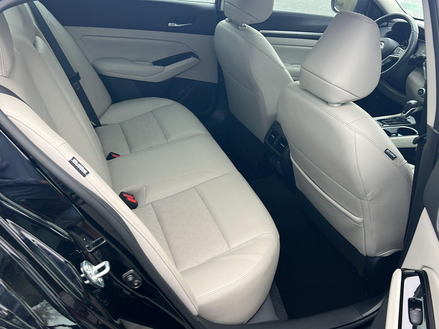 Used 2024 Super Black Nissan 2.5 SL image 12