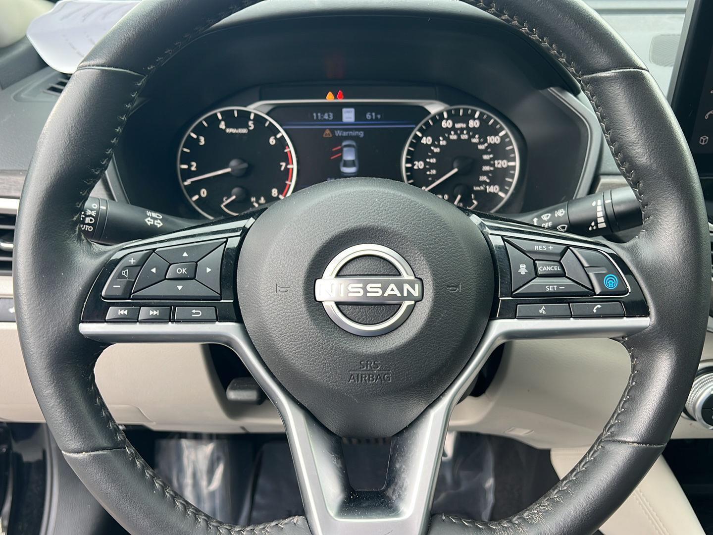 Used 2024 Super Black Nissan 2.5 SL image 20