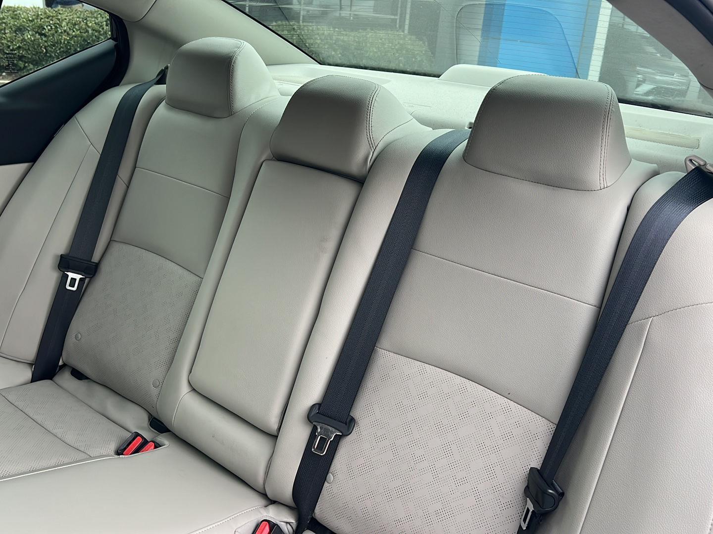 Used 2024 Super Black Nissan 2.5 SL image 32