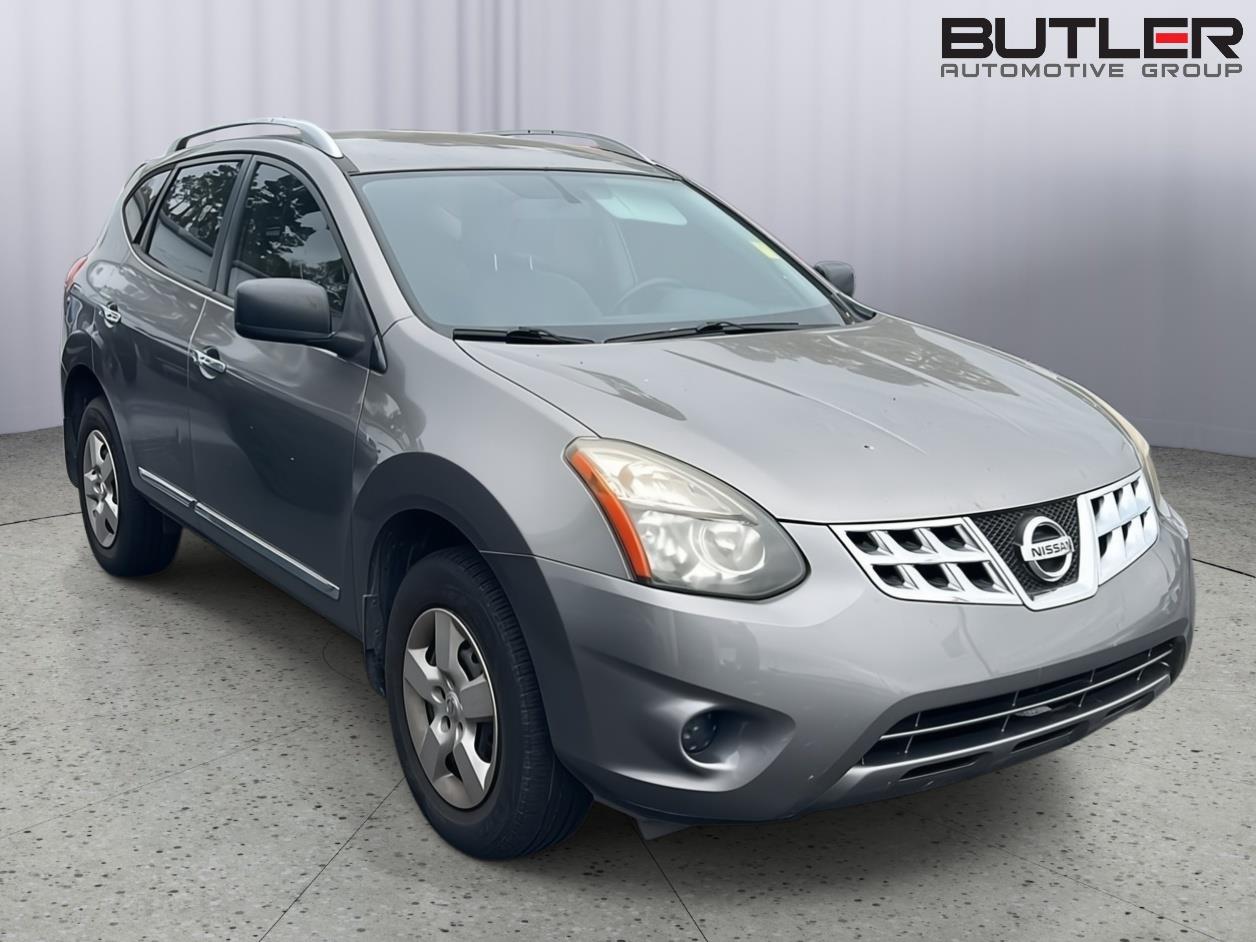 Used 2015 Platinum Graphite Nissan S image 6