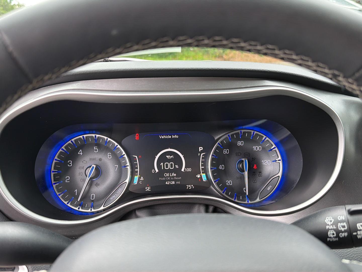 Used 2023 Chrysler Pacifica Van