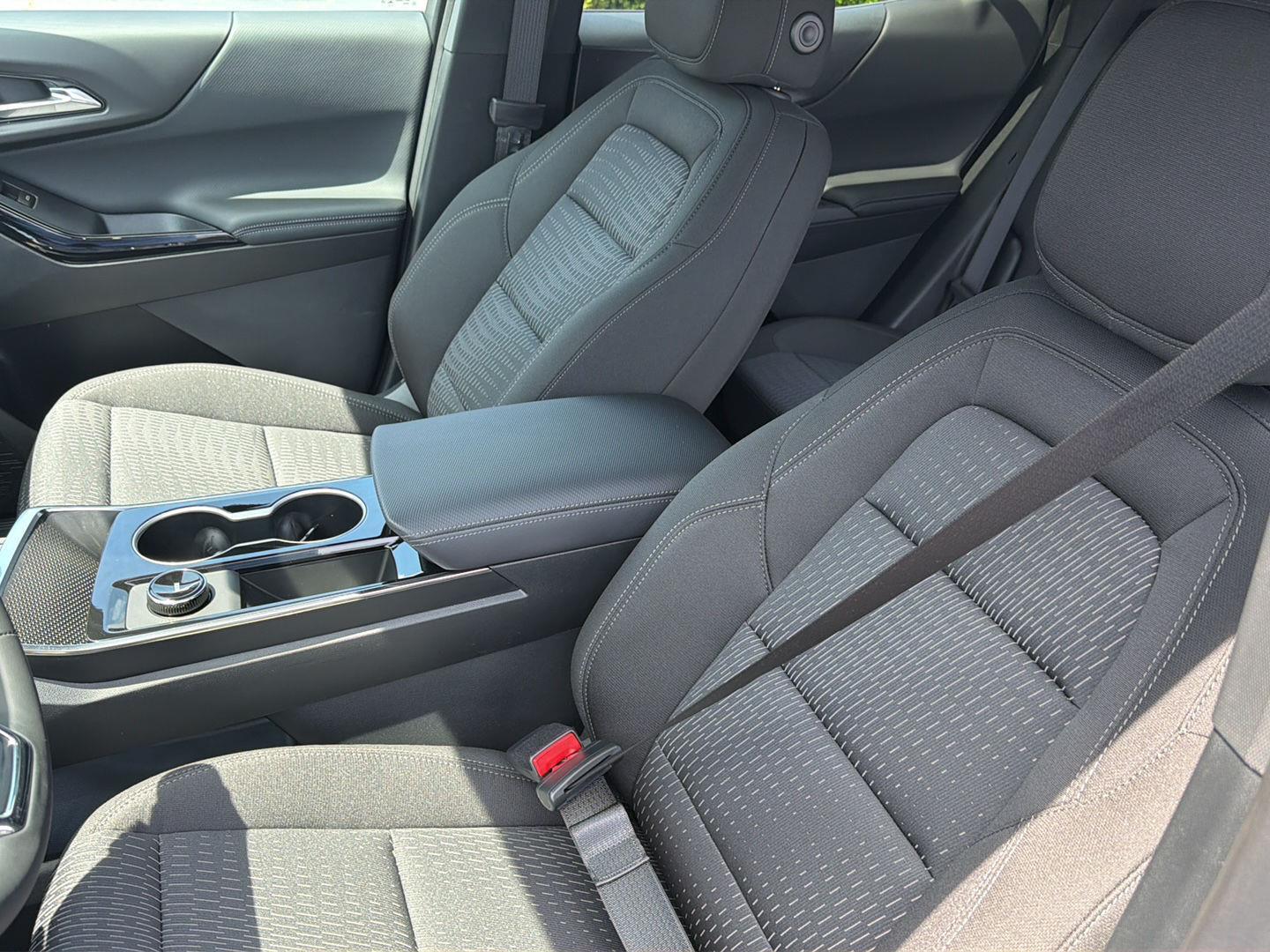 New 2026 Sterling Gray Metallic Chevrolet FWD LT image 29