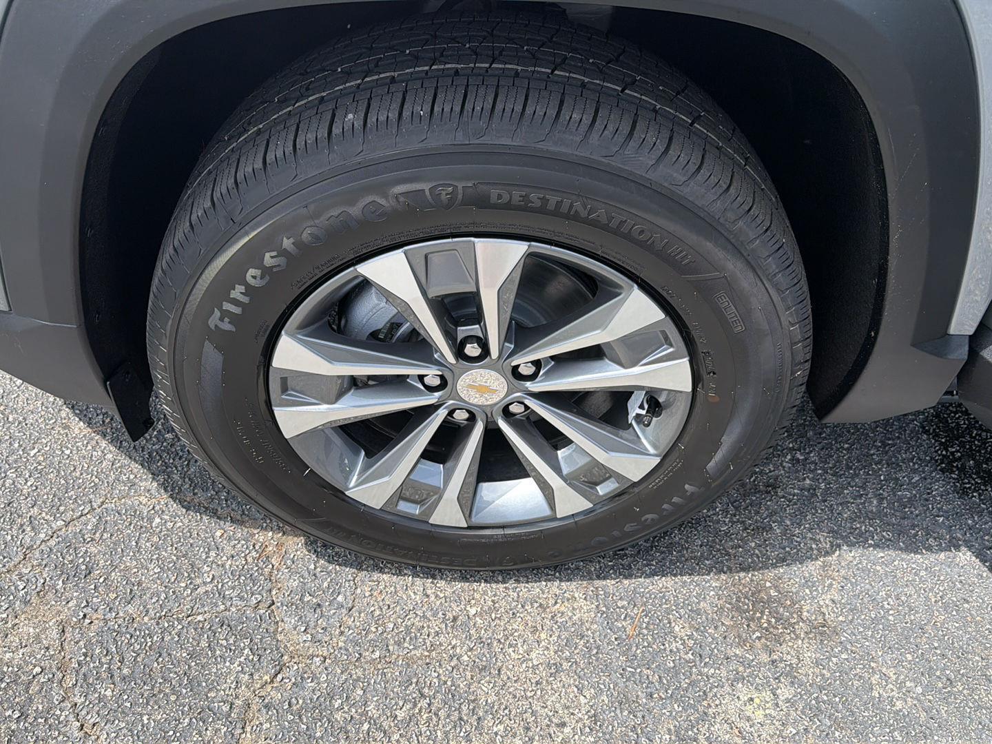 New 2026 Sterling Gray Metallic Chevrolet FWD LT image 34