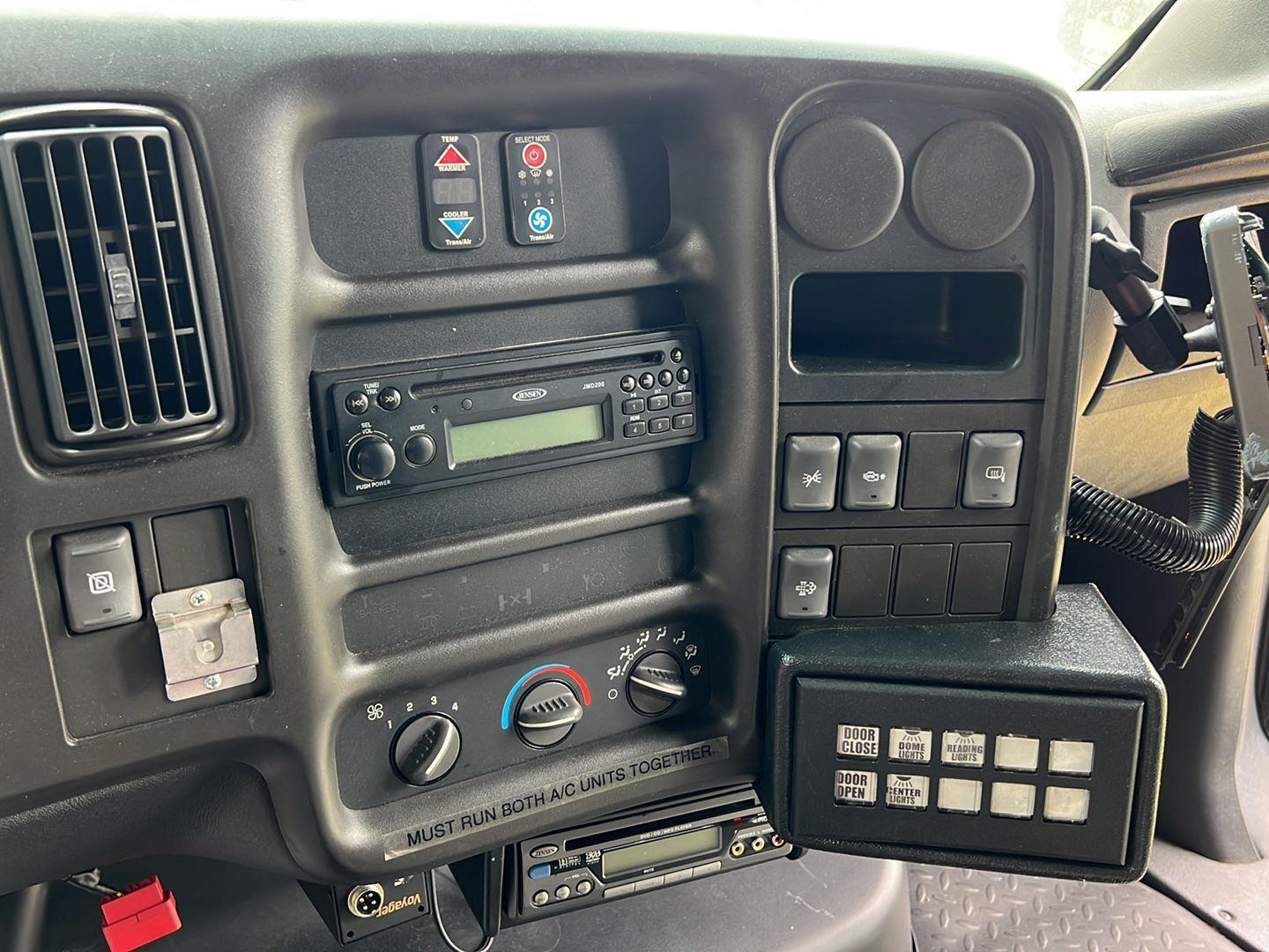 Used 2009 Chevrolet CC5500 Truck