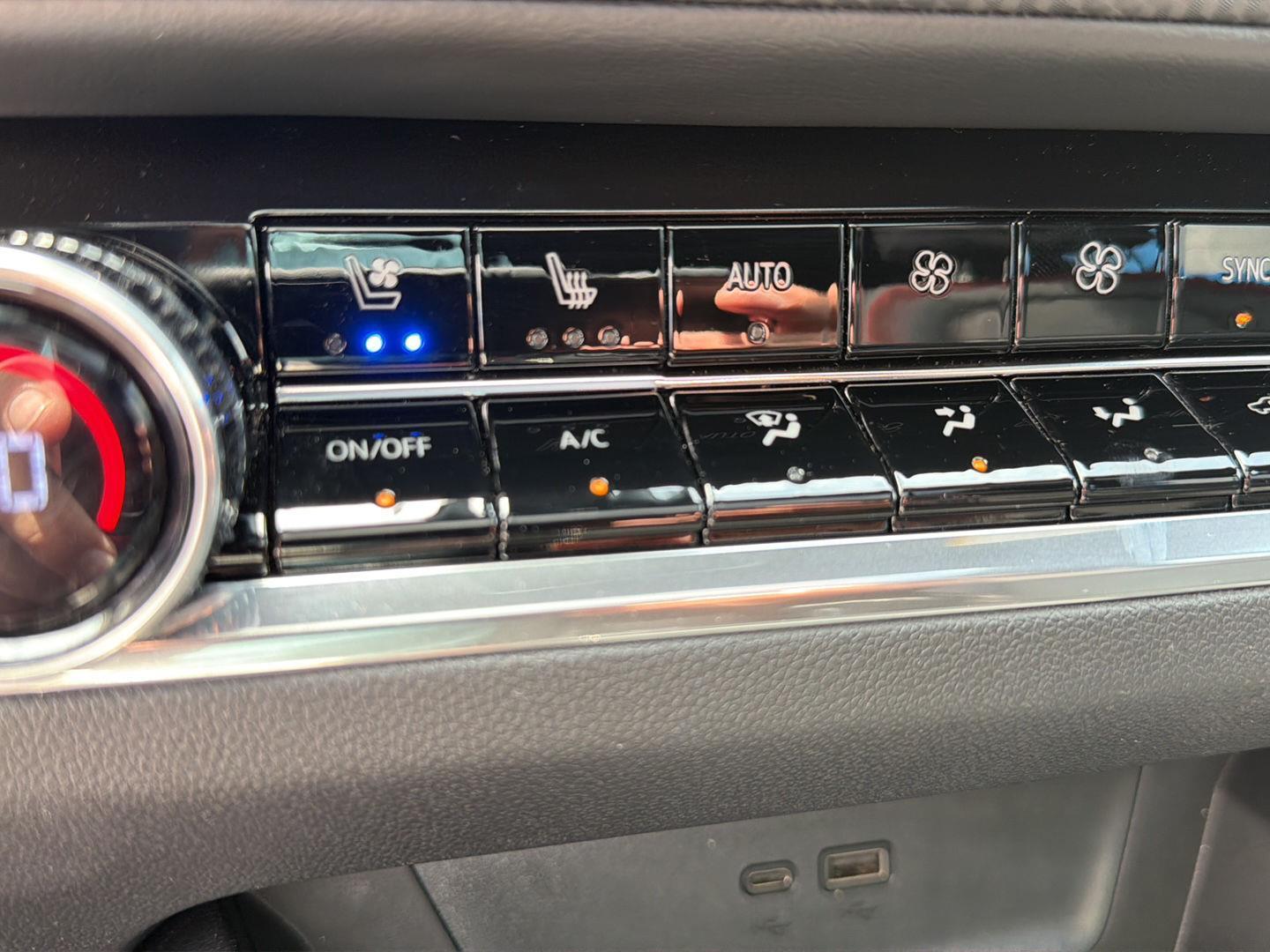 Used 2025 Chevrolet Equinox SUV