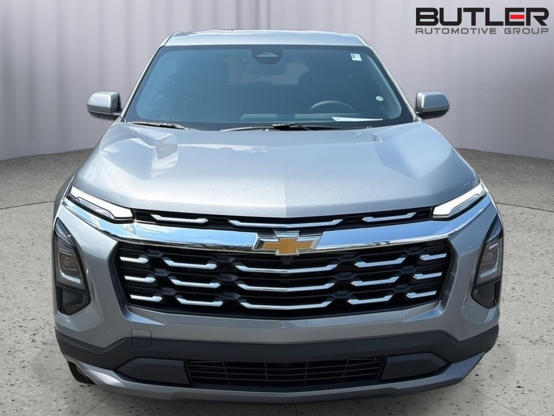 New 2026 Sterling Gray Metallic Chevrolet FWD LT image 9