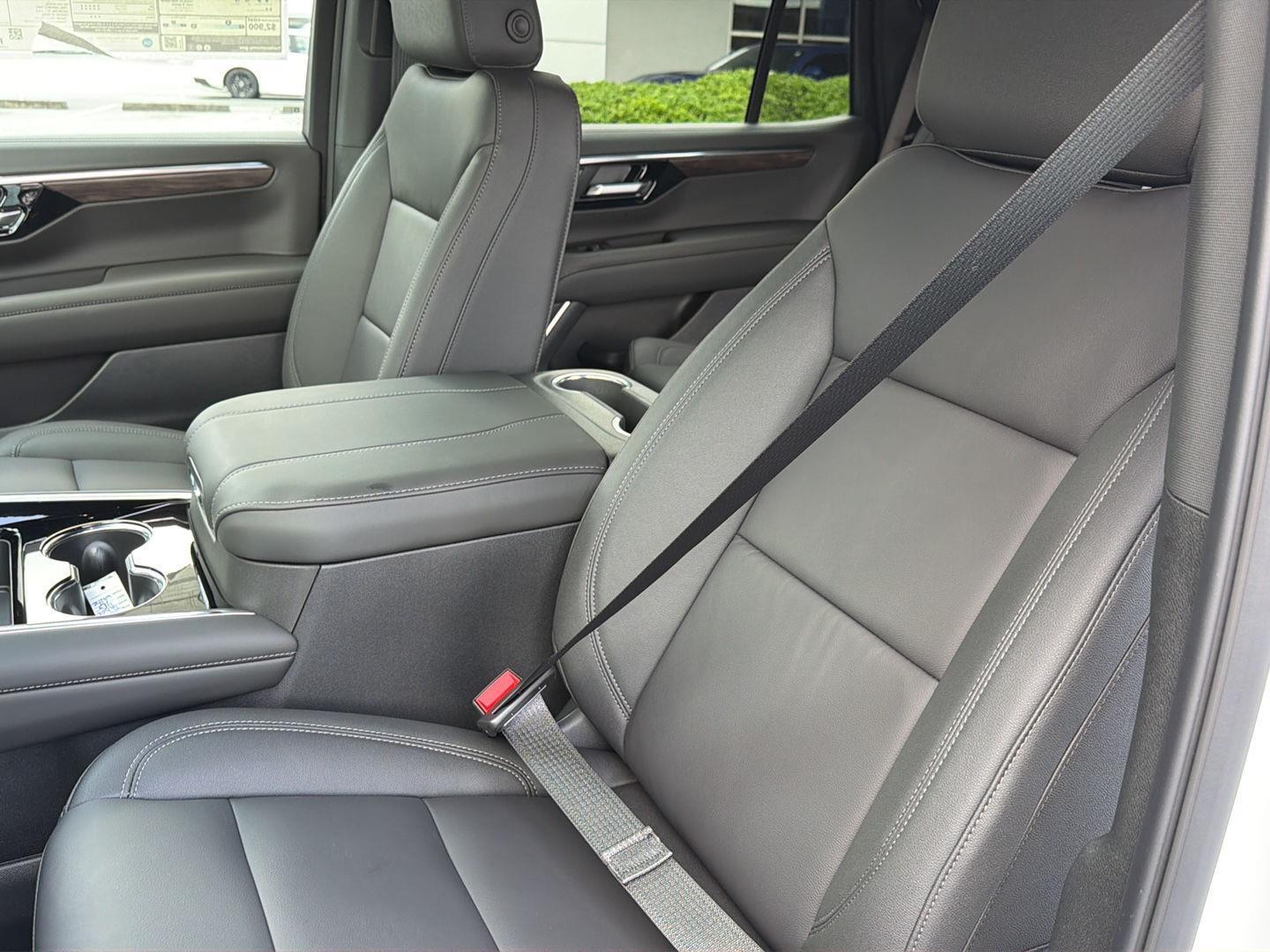 New 2026 Summit White Chevrolet LT image 32