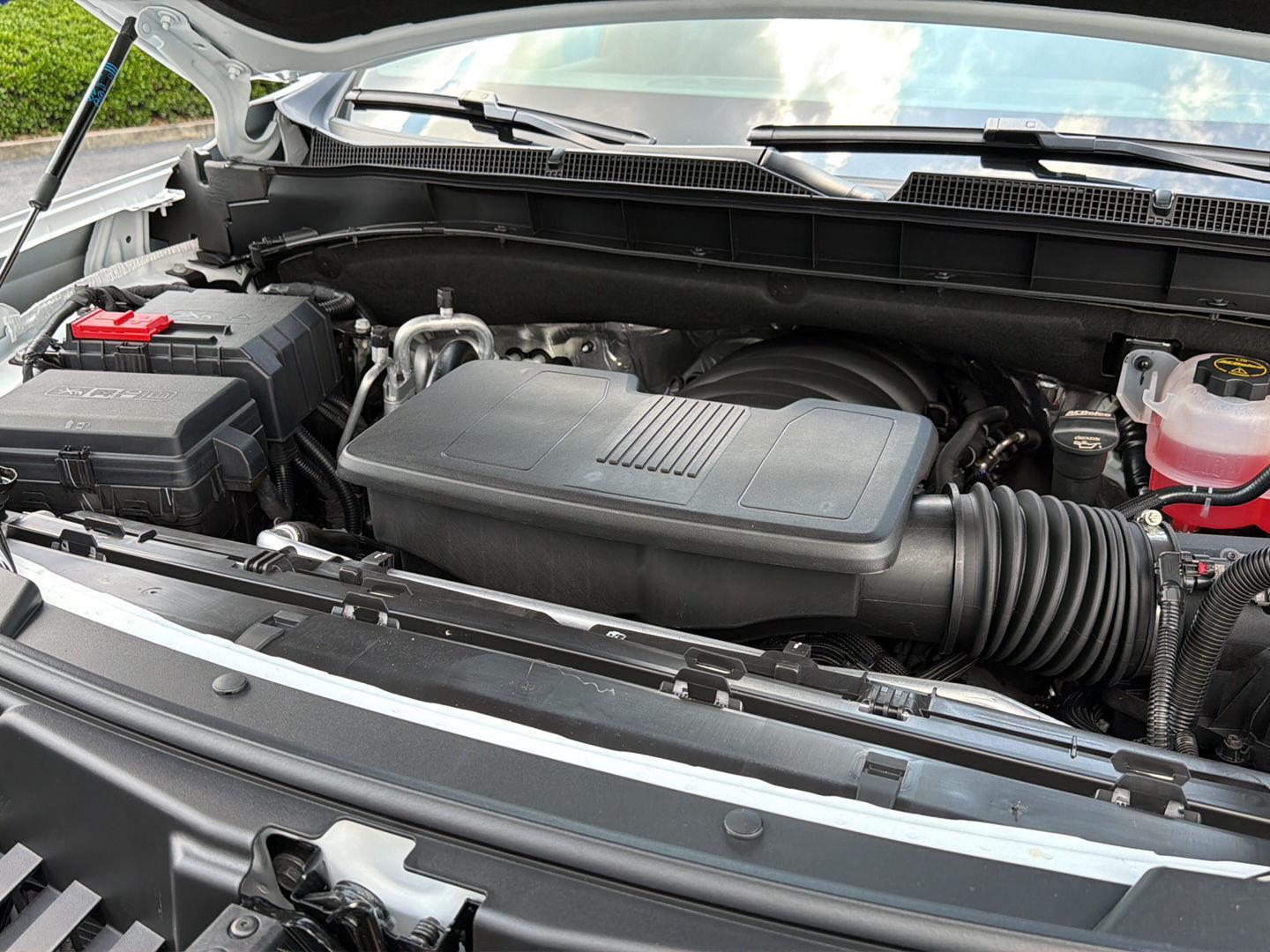 New 2026 Summit White Chevrolet LT image 38