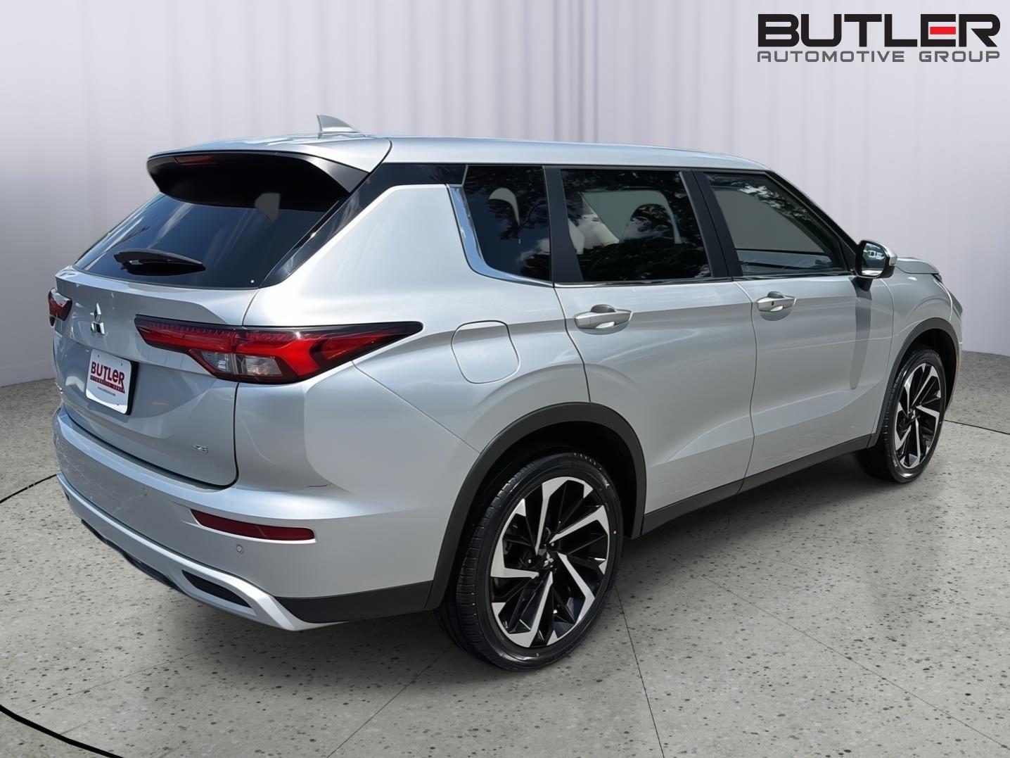 Used 2024 Mitsubishi Outlander SUV