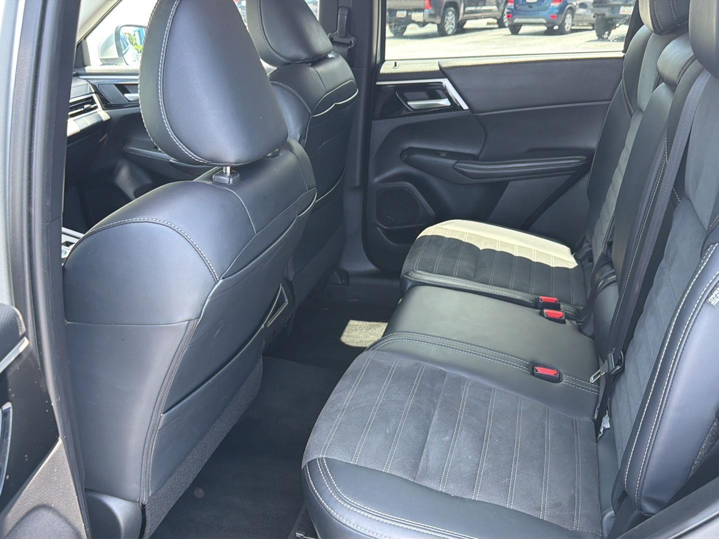 Used 2024 Mitsubishi Outlander SUV