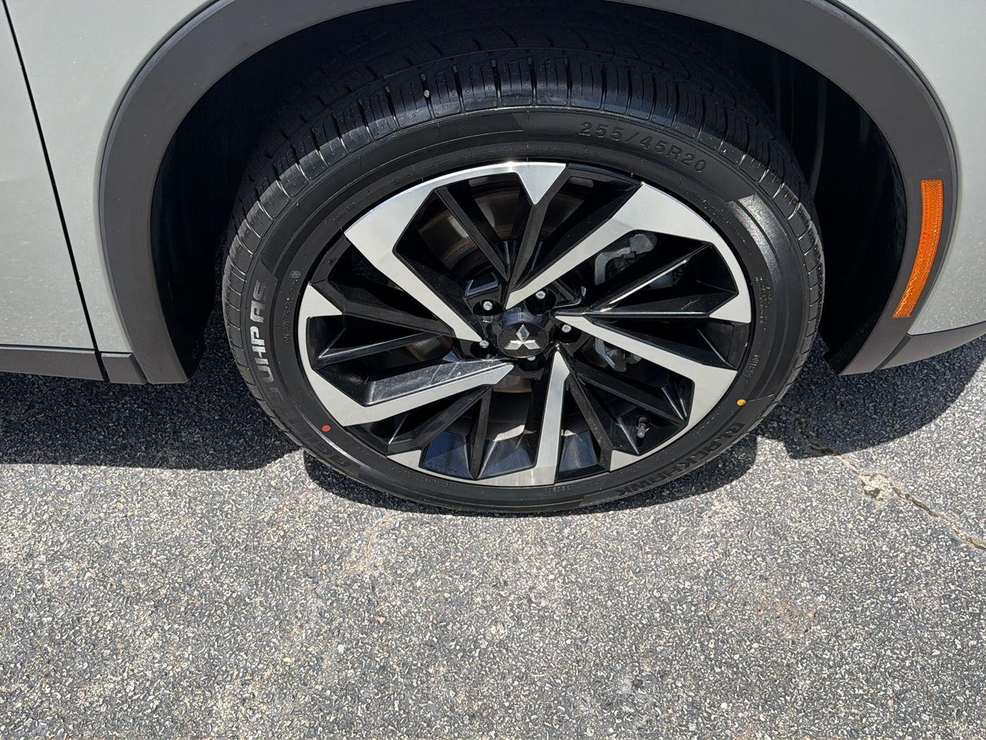 Used 2024 Mitsubishi Outlander SUV