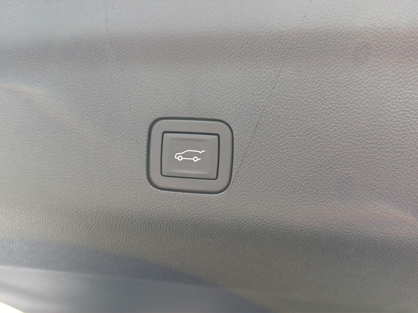 New 2026 Sterling Gray Metallic Chevrolet Premier image 39