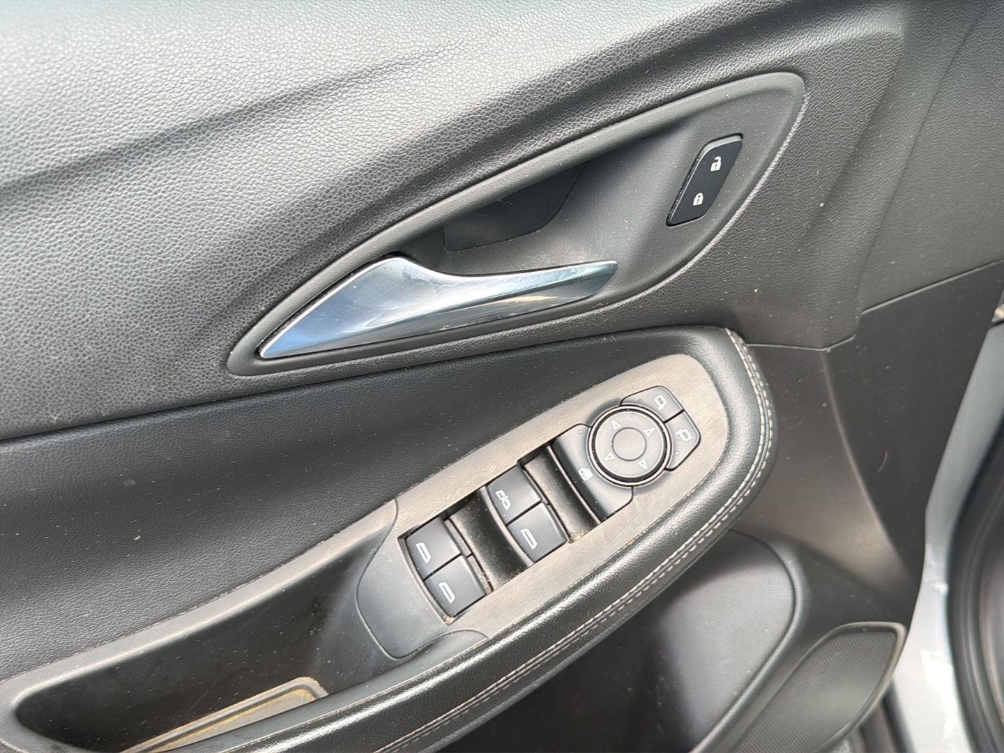 Used 2023 Moonstone Gray Metallic Buick Select image 30
