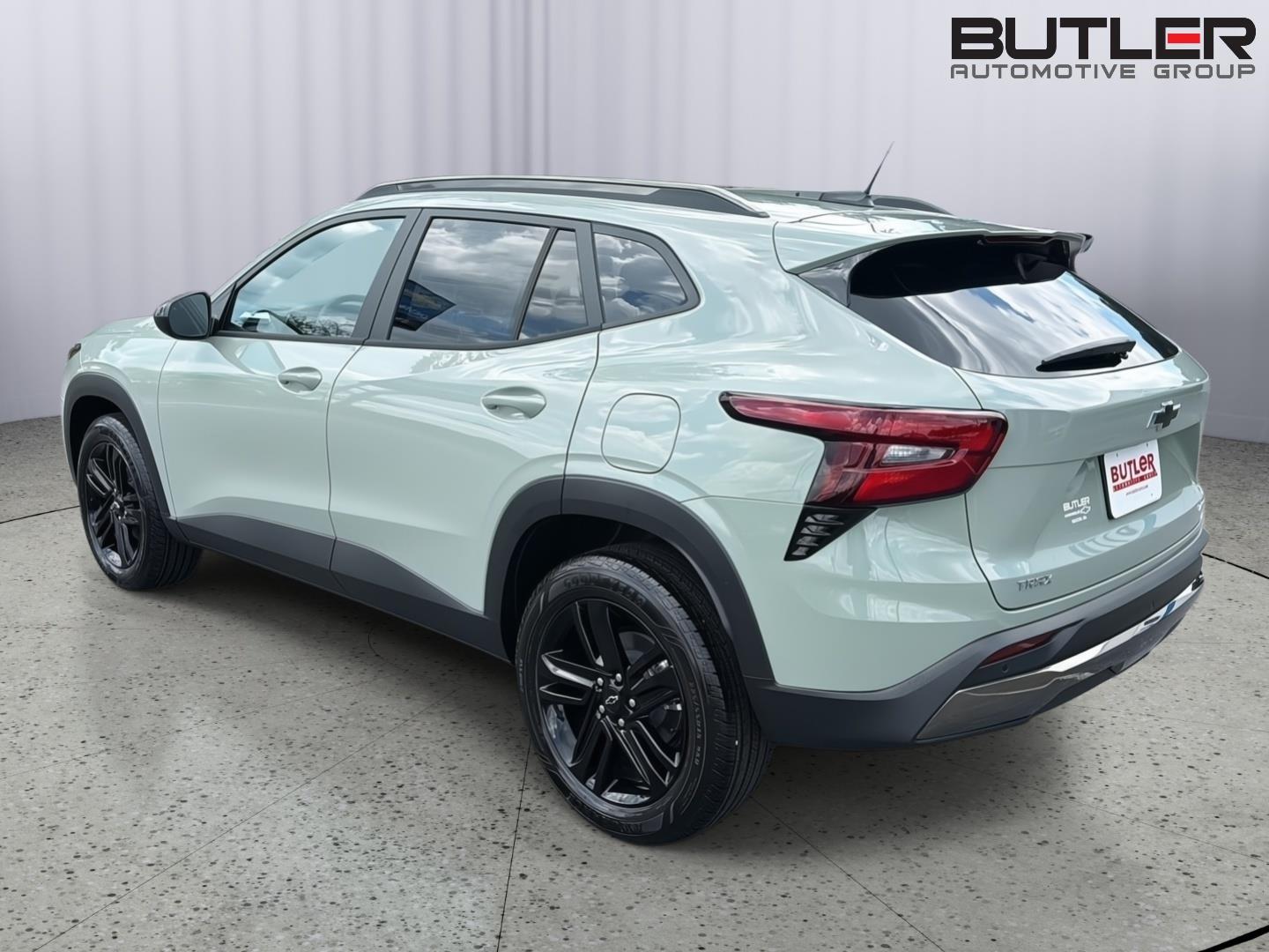 New 2026 Cacti Green Chevrolet ACTIV image 4