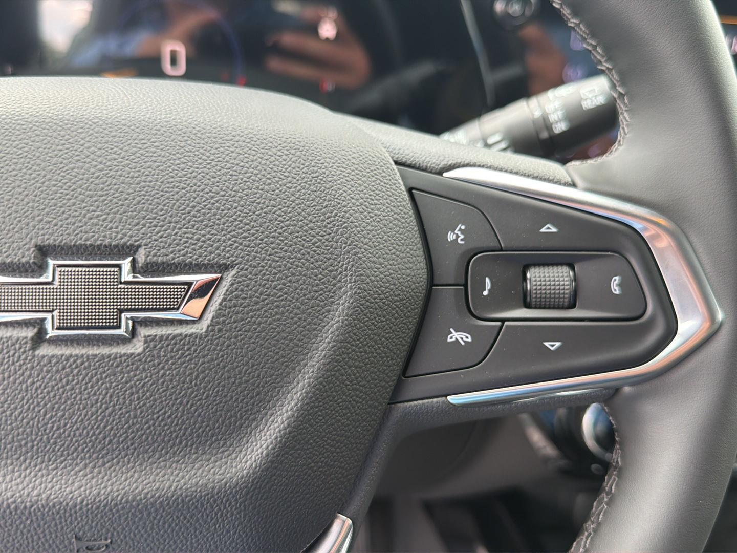 New 2026 Cacti Green Chevrolet ACTIV image 21