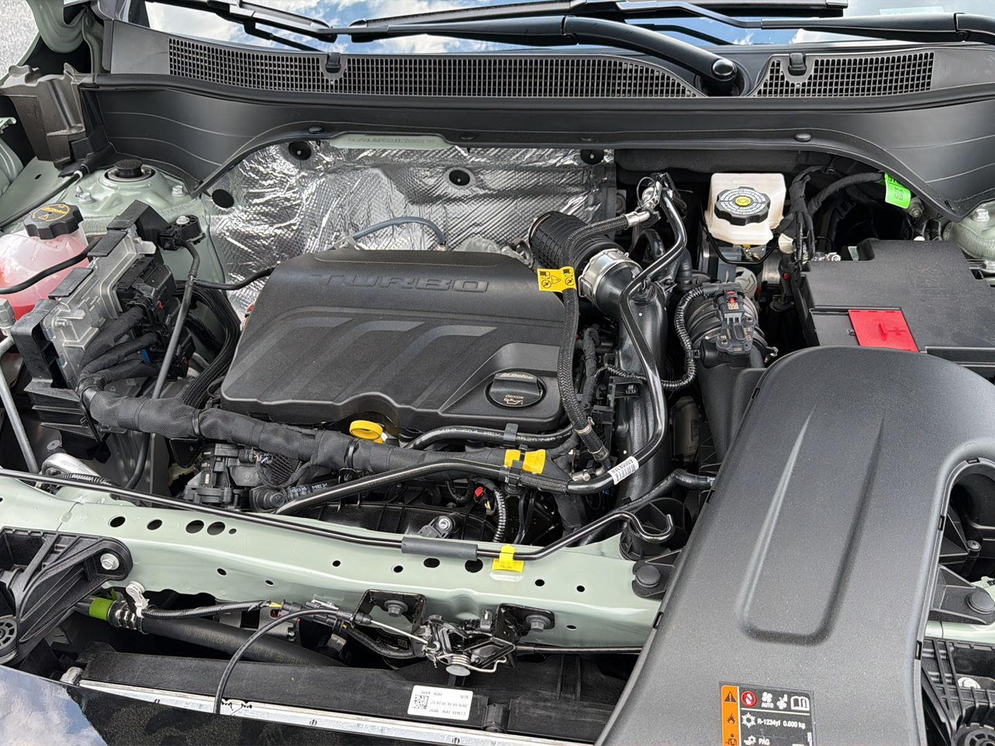 New 2026 Cacti Green Chevrolet ACTIV image 32