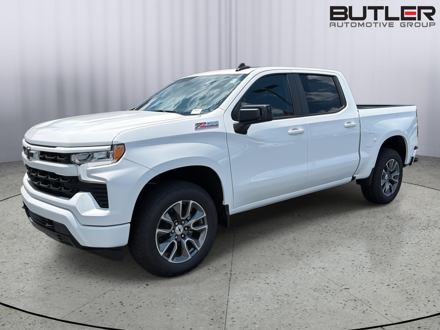 New 2026 Summit White Chevrolet RST image 2