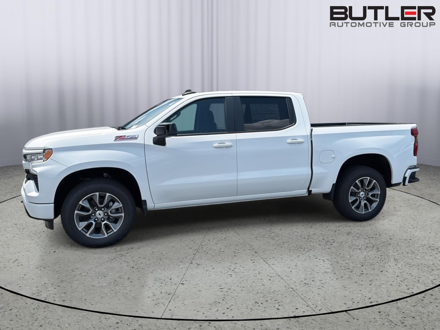 New 2026 Summit White Chevrolet RST image 3